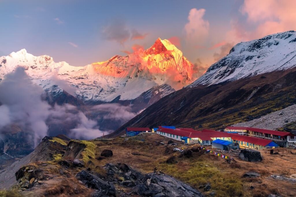 best time for annapurna base camp in nepal (image: wikimedia)