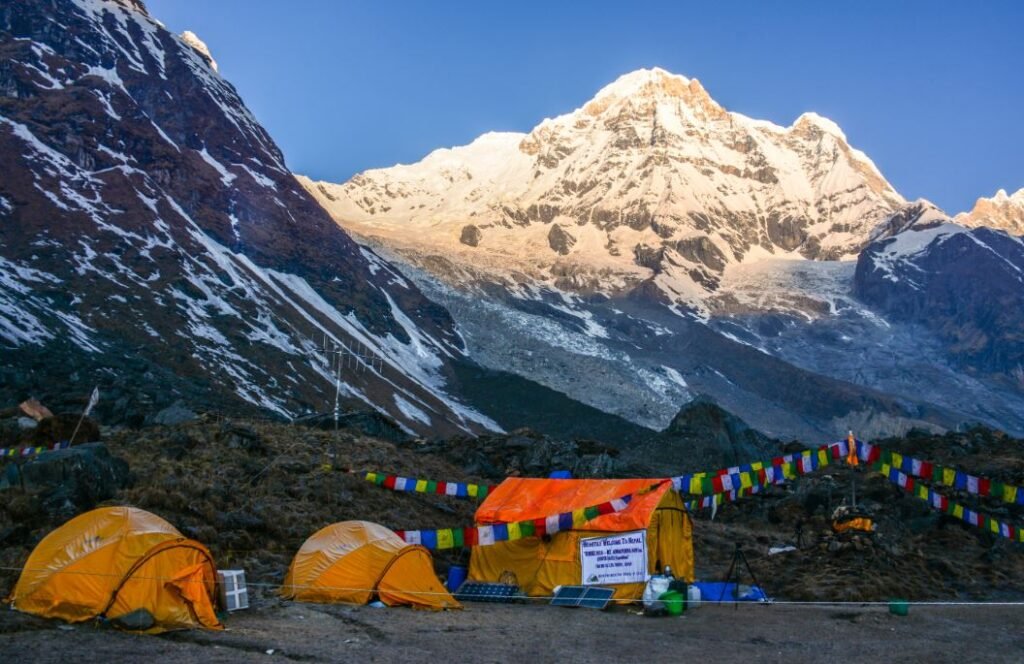 annapurna base camp trek (Image: upload.wikimedia)