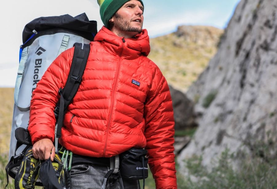 down jacket for trekking (image: c.pxhere.)