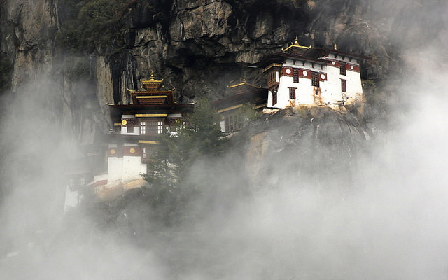 Paro-Taktsang-in-clouds